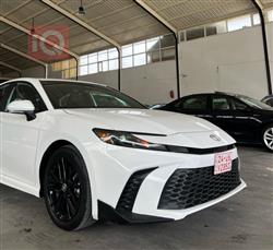 تۆیۆتا کامری